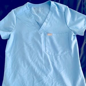 FIGS Scrub Top-Ceil Blue